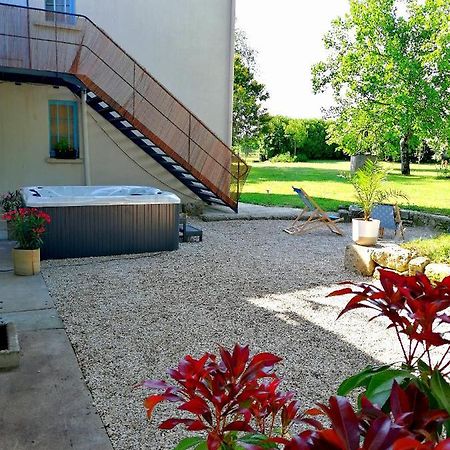 Gite Dans Une Ambiance Vegetale Avec Spa Privatif Jazennes Kültér fotó
