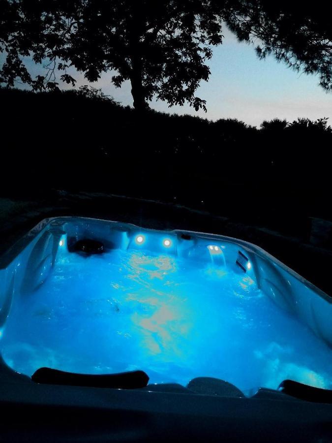 Gite Dans Une Ambiance Vegetale Avec Spa Privatif Jazennes Kültér fotó